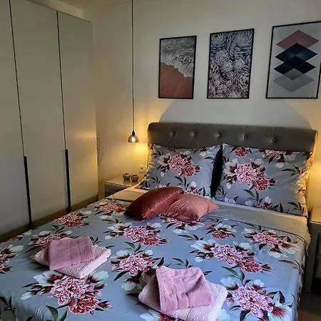 Mary Deluxe Apartman *